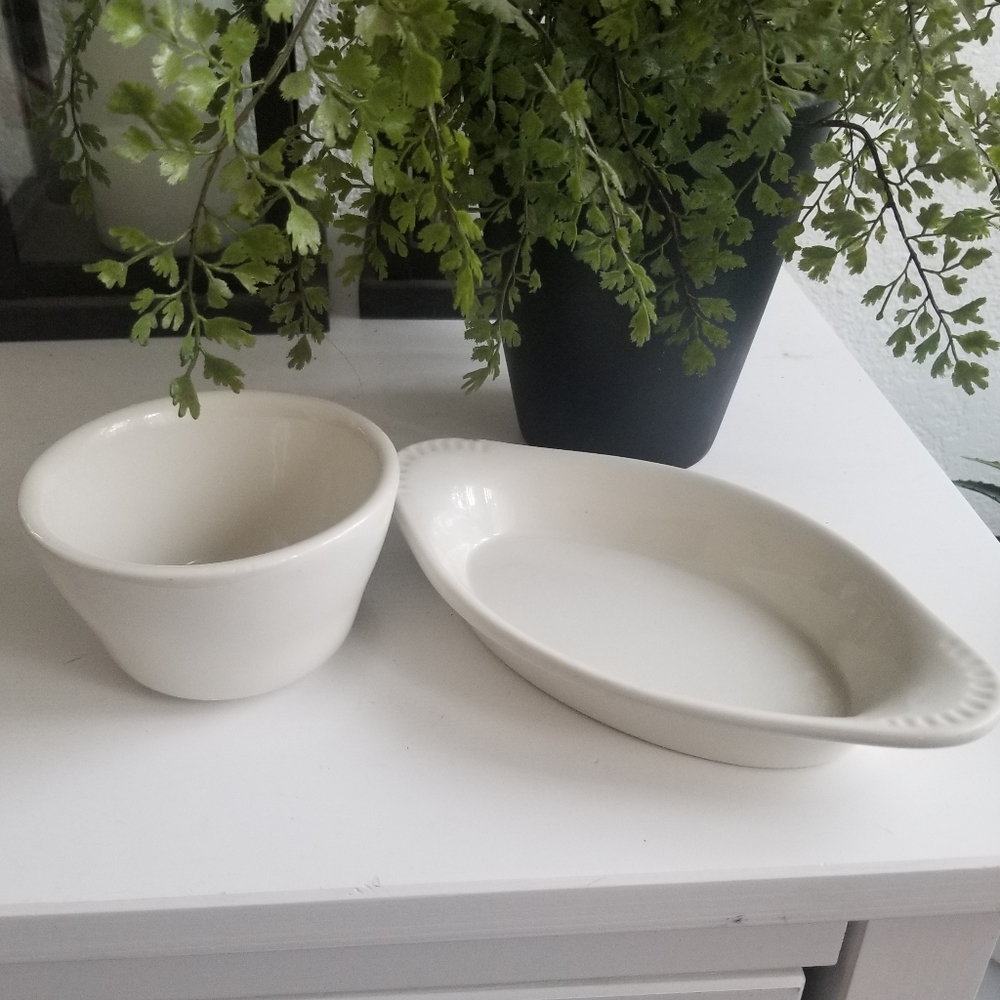 Tuxton Home Ceramic China